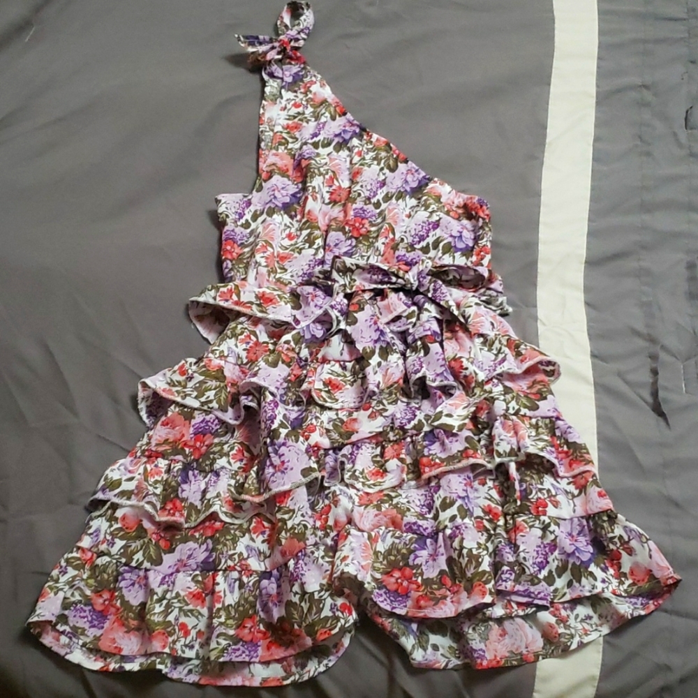 Floral Dress - Picture 4 of 9
